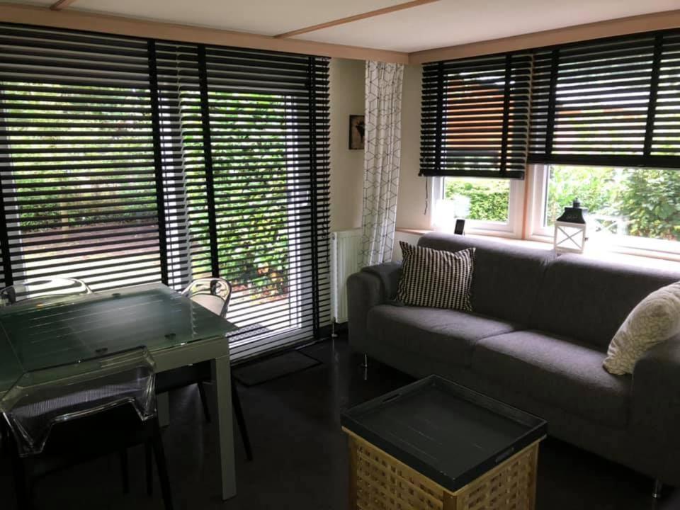 Chalet 4-5 Pers In Epe F16 Van Alle Gemakken Voorzien Max Aantal Volwassenen Is 4 Exterior photo