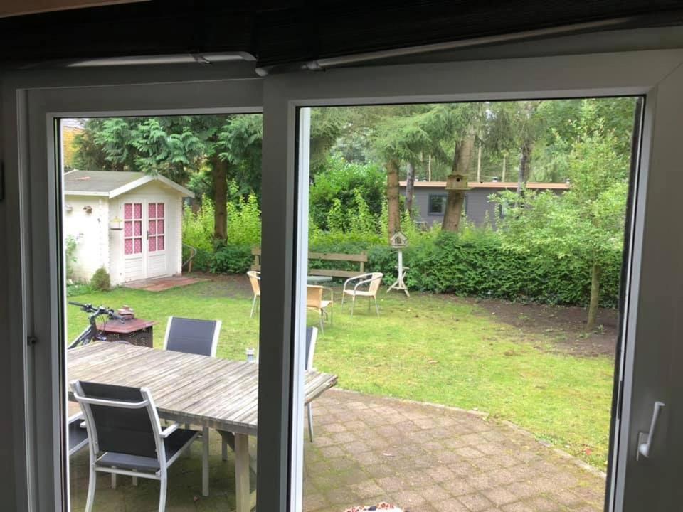 Chalet 4-5 Pers In Epe F16 Van Alle Gemakken Voorzien Max Aantal Volwassenen Is 4 Exterior photo